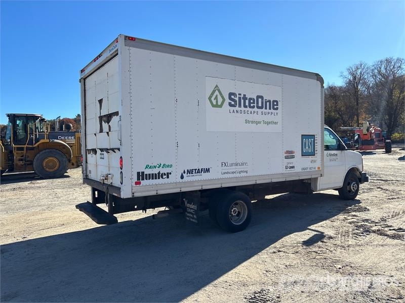 GMC Savana G3500 4x2 Flatbed Truck Flatbed kamyonlar
