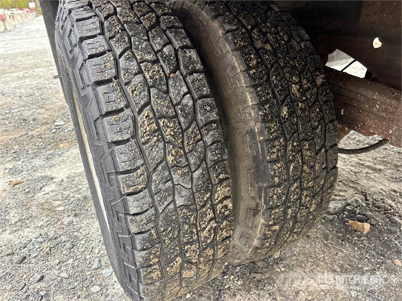 GMC Savana G3500 4x2 Van Truck Sanduk kamioni