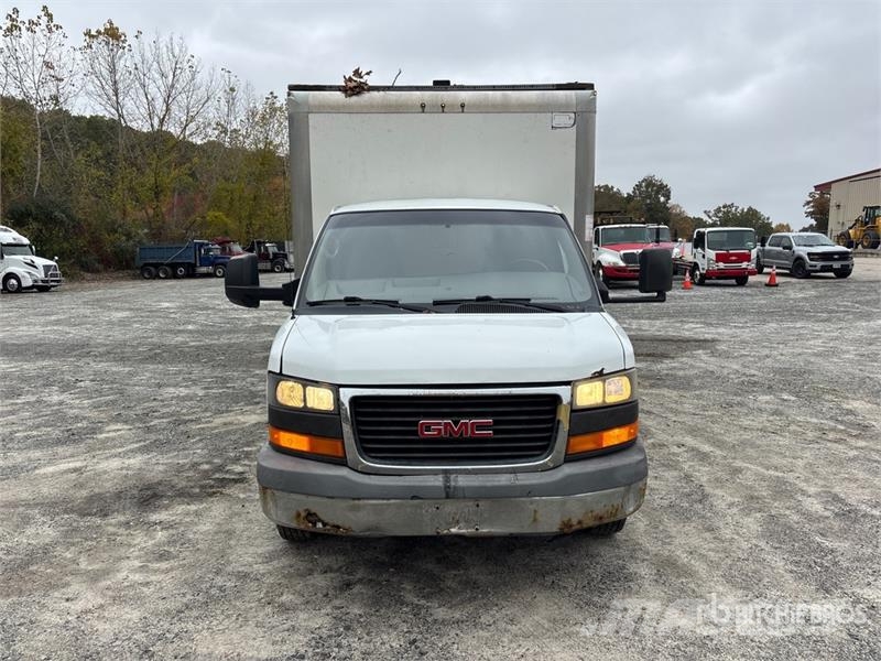 GMC Savana G3500 4x2 Van Truck Sanduk kamioni