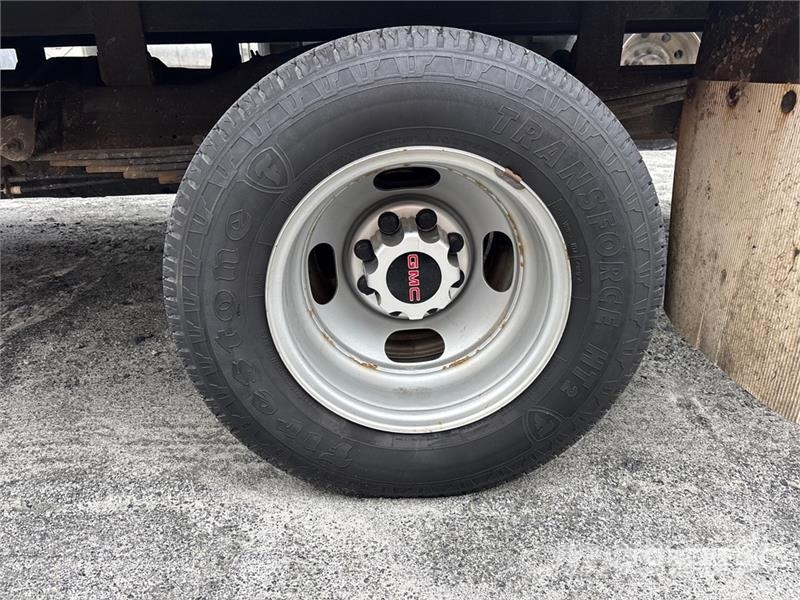 GMC Savana G3500 4x2 Van Truck Sanduk kamioni