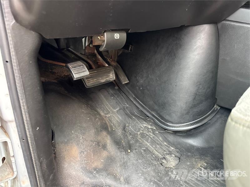 GMC Savana G3500 4x2 Van Truck Sanduk kamioni