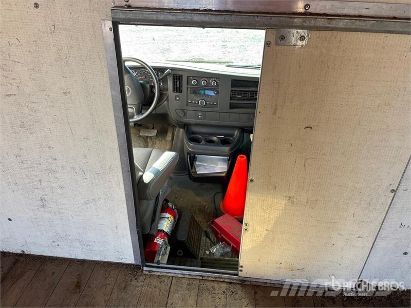 GMC Savana G3500 4x2 Van Truck Van Body Trucks