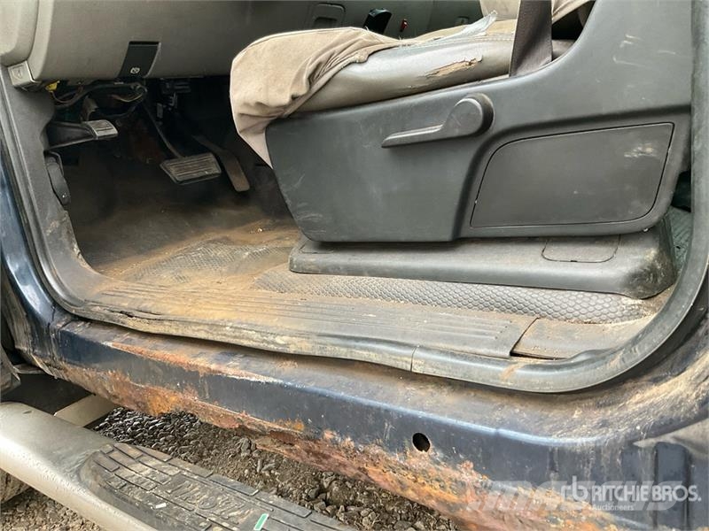 GMC Sierra 2500HD 기타