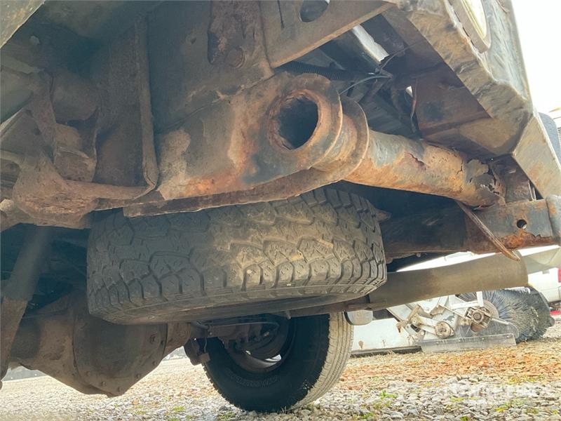 GMC Sierra 2500HD 기타