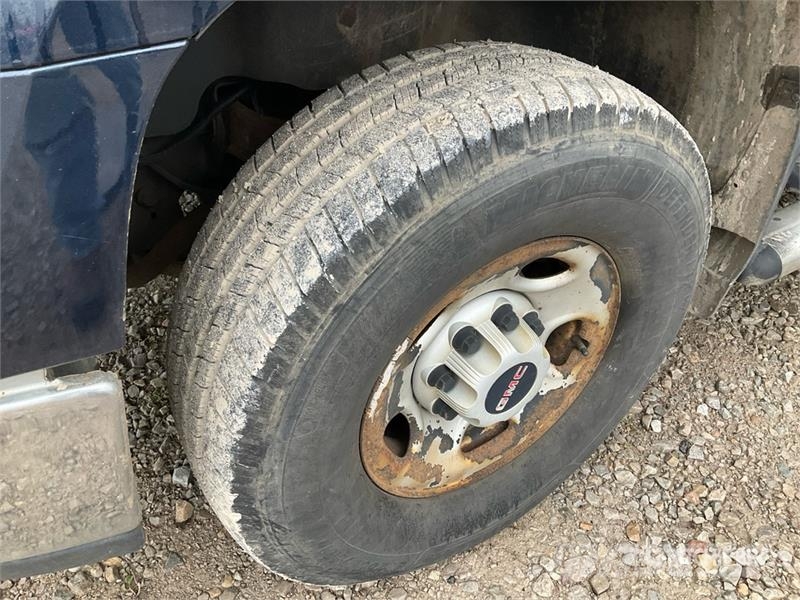 GMC Sierra 2500HD 기타