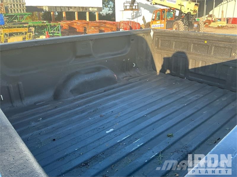 GMC Sierra 3500HD أخرى