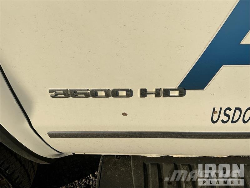 GMC Sierra 3500HD أخرى