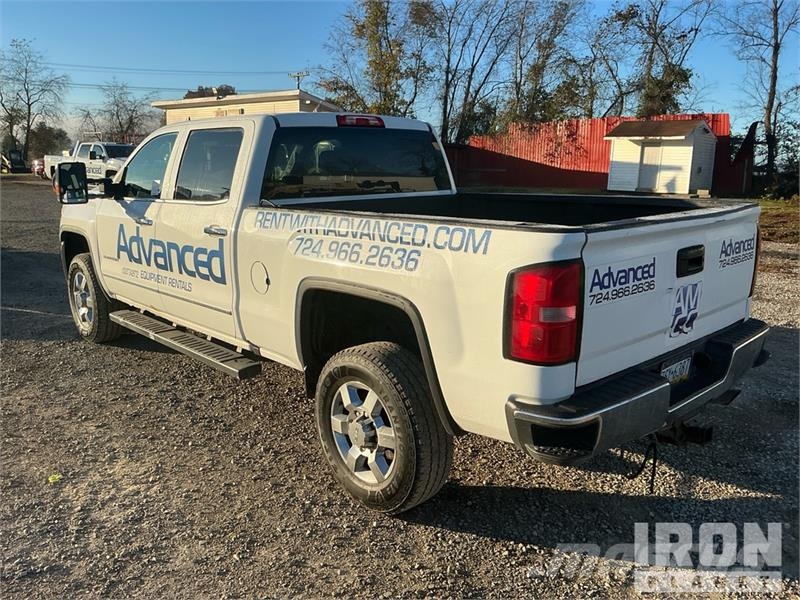 GMC Sierra 3500HD أخرى