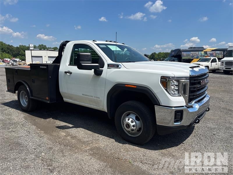 GMC Sierra 3500HD 4x4 Utility Truck Prekucniki
