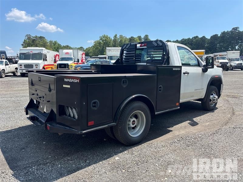 GMC Sierra 3500HD 4x4 Utility Truck Prekucniki