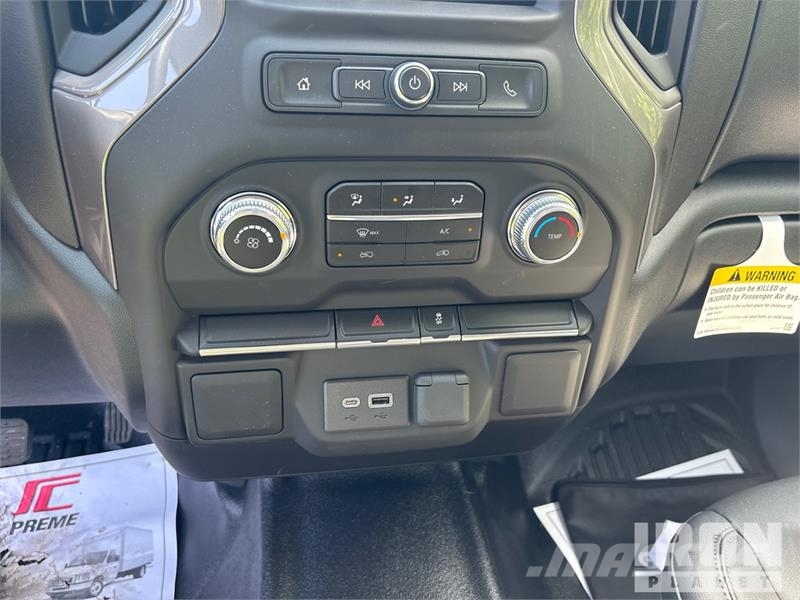 GMC Sierra 3500HD 4x4 Utility Truck Prekucniki
