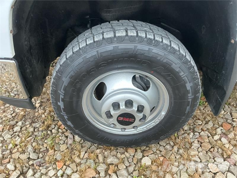 GMC Sierra 3500HD 4x4 Dump Truck Camion ribaltabili