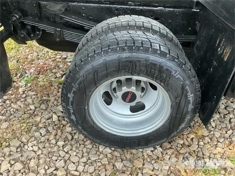 GMC Sierra 3500HD 4x4 Dump Truck Camion ribaltabili