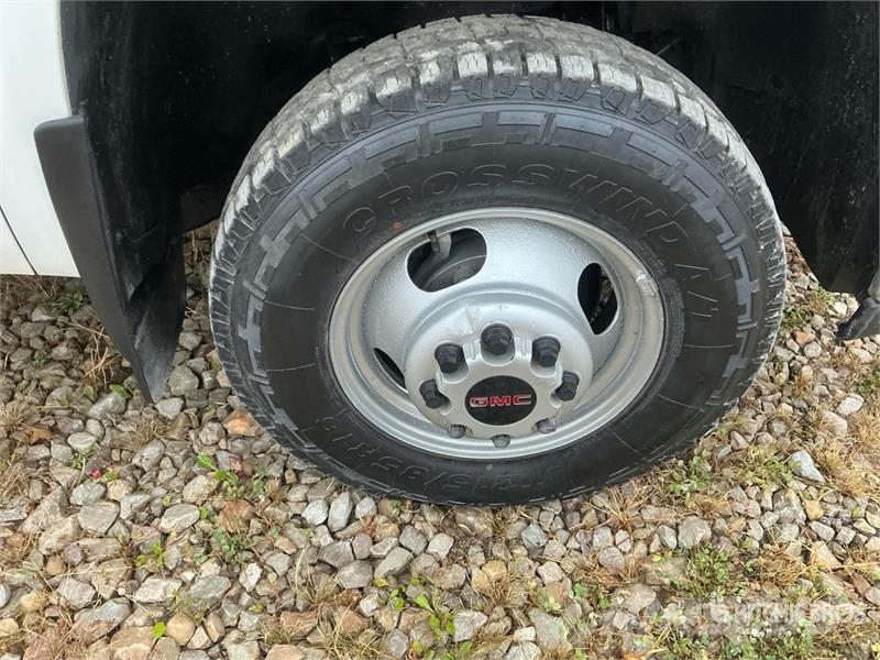 GMC Sierra 3500HD 4x4 Dump Truck Camion ribaltabili