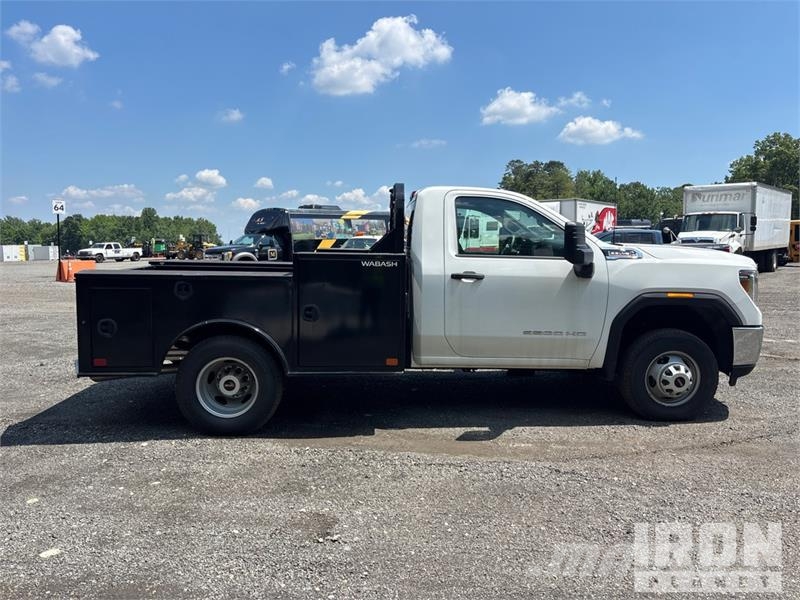 GMC Sierra 3500HD 4x4 Utility Truck Prekucniki