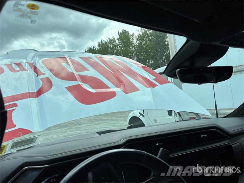 GMC Sierra 3500HD Denali 4x4 Crew Cab Pickup Övriga bilar