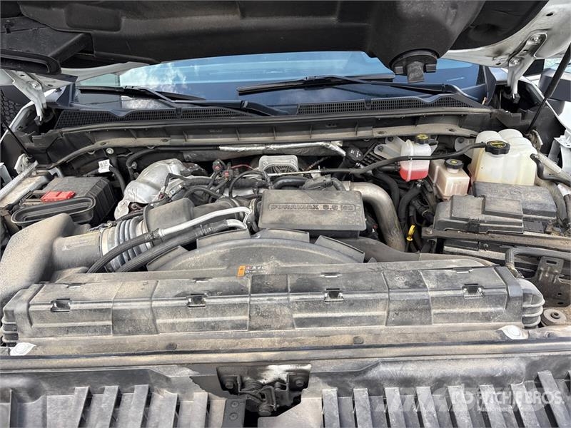 GMC Sierra 3500HD Denali 4x4 Crew Cab Pickup Övriga bilar