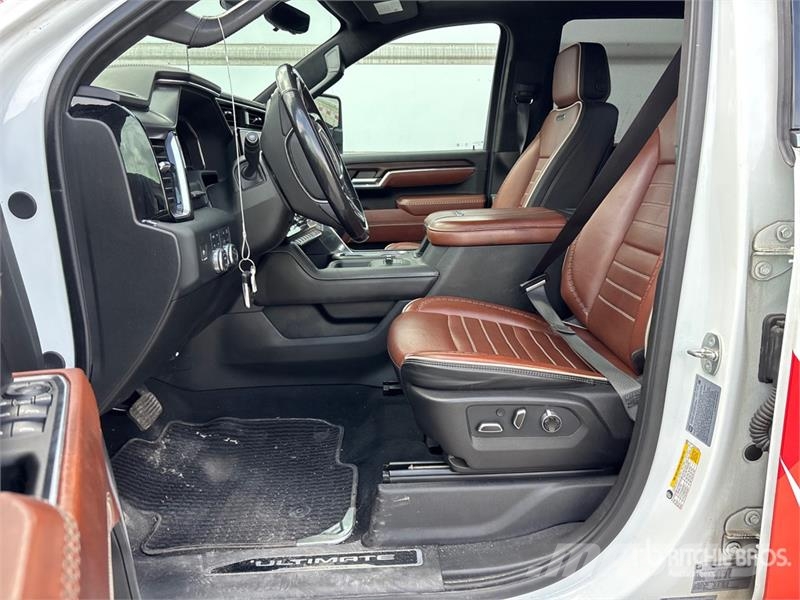 GMC Sierra 3500HD Denali 4x4 Crew Cab Pickup Övriga bilar