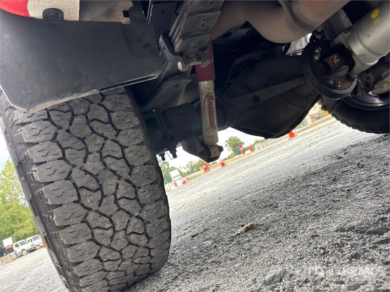 GMC Sierra 3500HD Denali 4x4 Crew Cab Pickup Övriga bilar