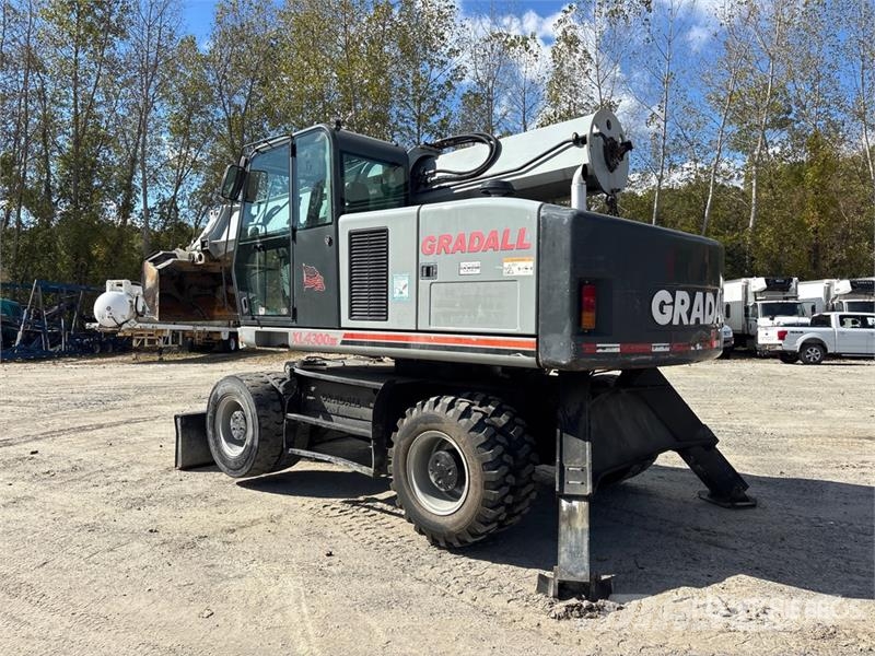 Gradall XL4300III 4x4 Highway Wheeled Excavator Wheeled excavators
