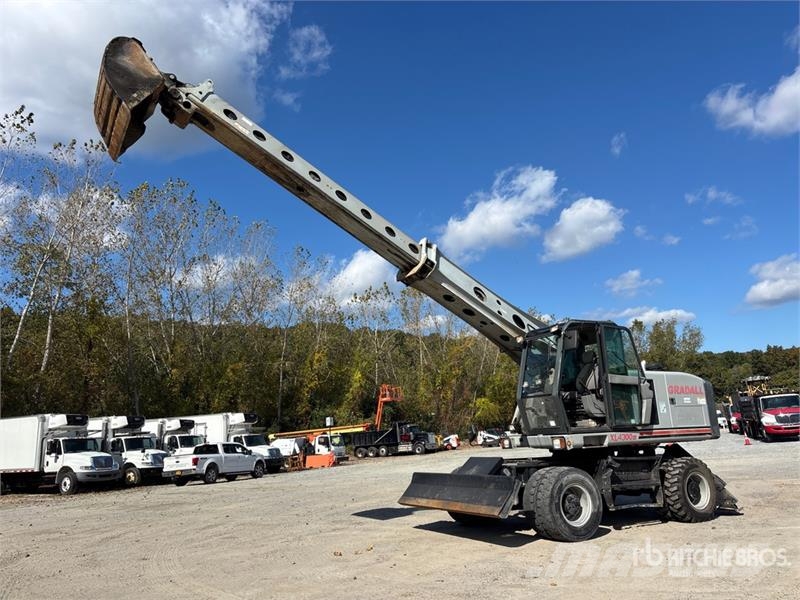 Gradall XL4300III 4x4 Highway Wheeled Excavator Wheeled excavators