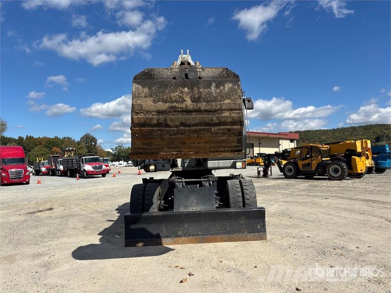 Gradall XL4300III 4x4 Highway Wheeled Excavator Wheeled excavators