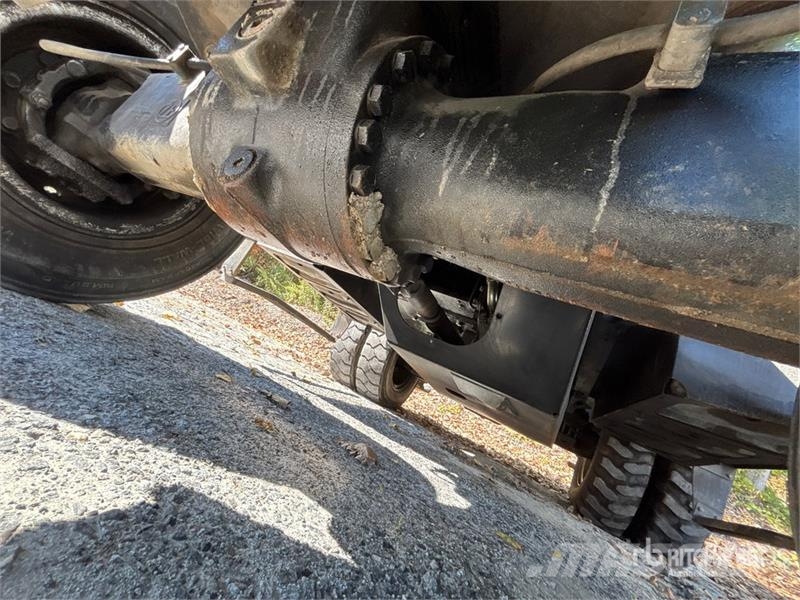 Gradall XL4300III 4x4 Highway Wheeled Excavator Wheeled excavators