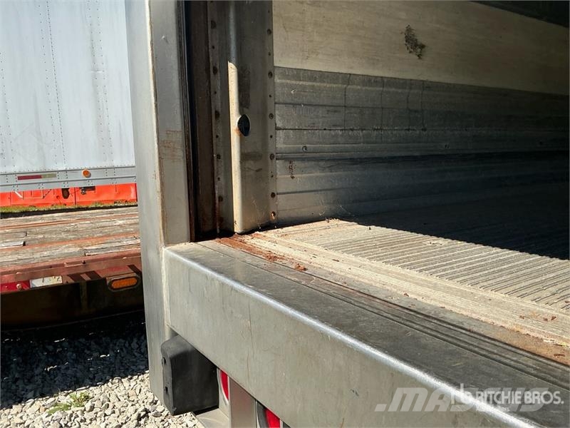 Great Dane 28 ft x 102 in S/A Multi -Temp Refrigerated Traile Temperature controlled semi-trailers