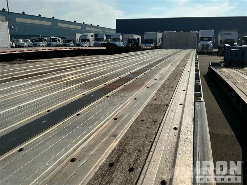Great Dane 53 ft T/A Spread Axle Flatbed Trailer Remolques de cama baja