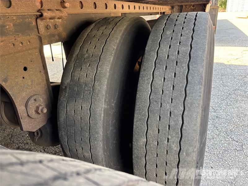 Great Dane 53 ft x 102 in T/A Refrigerated Trailer Напівпричепи-рефрижератори