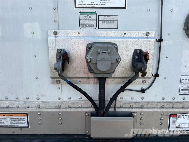 Great Dane CCC-3314-21053 53 ft x 102 in T/A Van Trailer Причепи-фургони