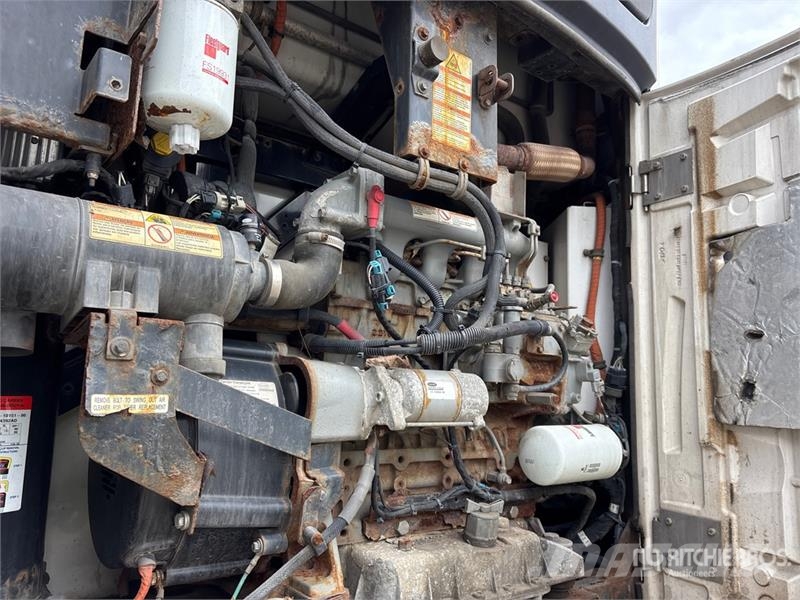 Great Dane ECM-1112-11132 32 ft x 102 in S/A Refrigerated Tra Temperature controlled semi-trailers