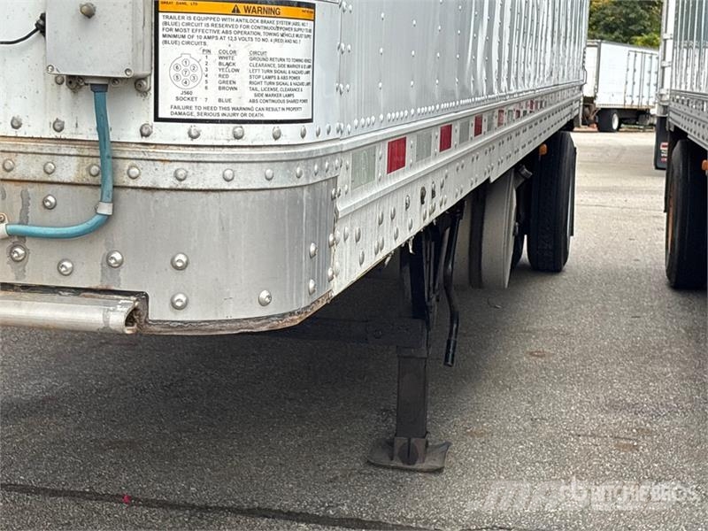 Great Dane ECM-1112-11132 32 ft x 102 in S/A Refrigerated Tra Temperature controlled semi-trailers