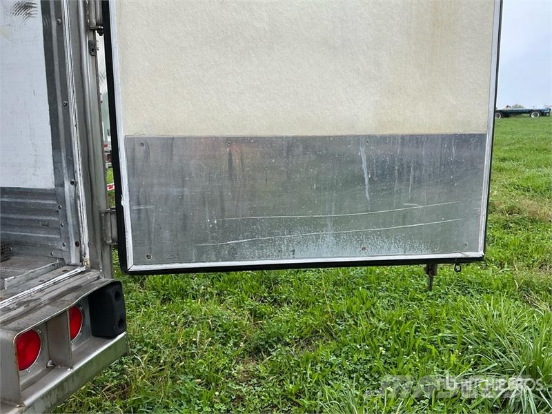 Great Dane ESS-1114-11053 53 ft x 102 in T/A Refrigerated Tra Hűtős félpótkocsik