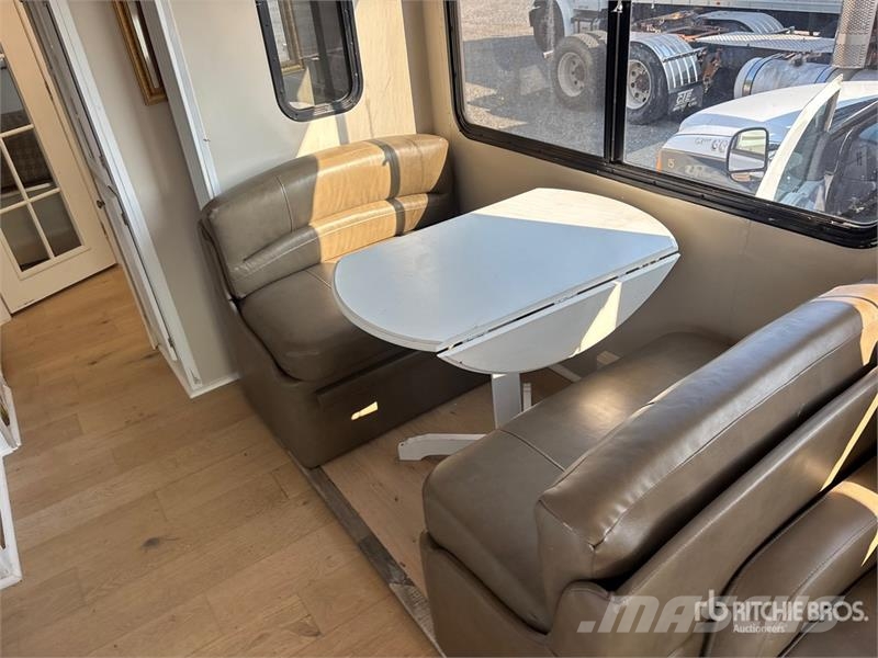 Gulf Stream Endura Series 6378 Motor Home (Inoperable) Kampery i przyczepy kempingowe