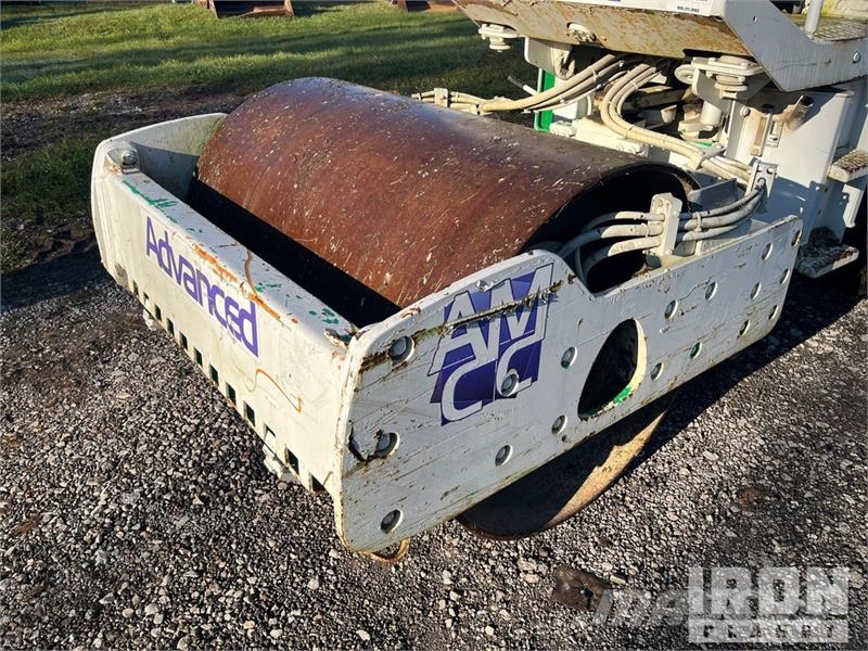 Hamm 3205 Smooth Drum Compactor Single drum rollers