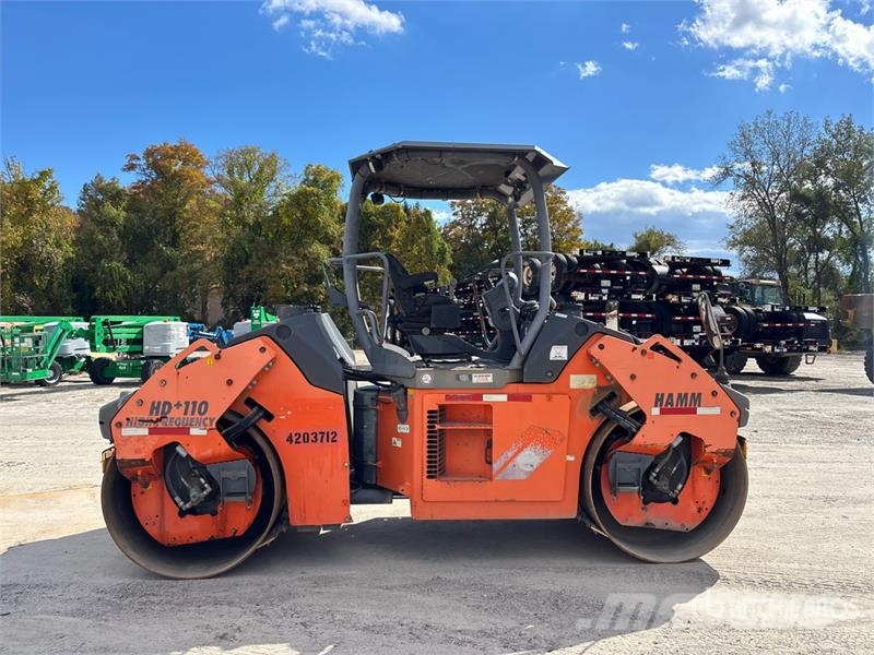 Hamm HD+ 110 VV Double Drum Roller Rolos compactadores de tambor duplo