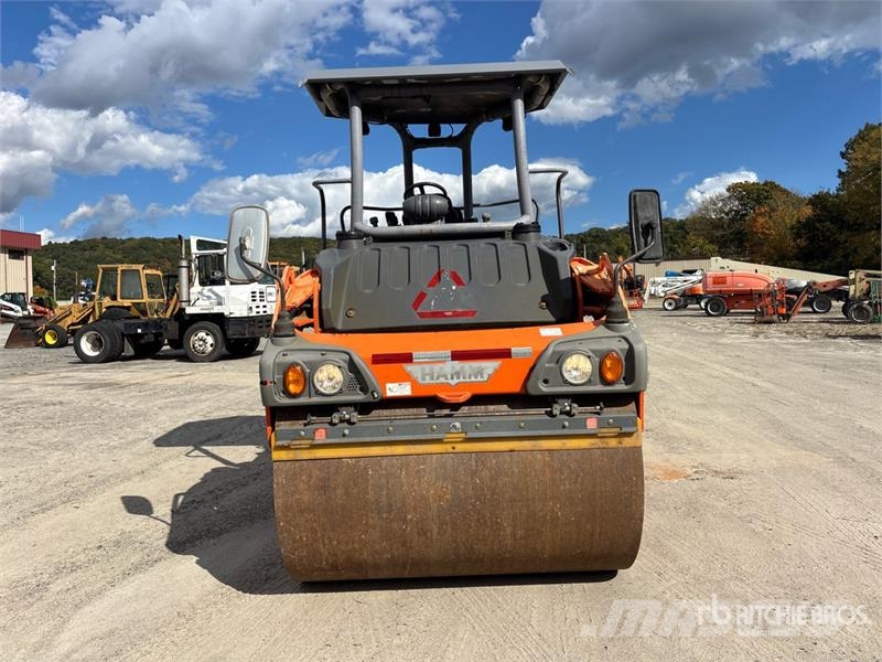 Hamm HD+ 110 VV Double Drum Roller Rolos compactadores de tambor duplo