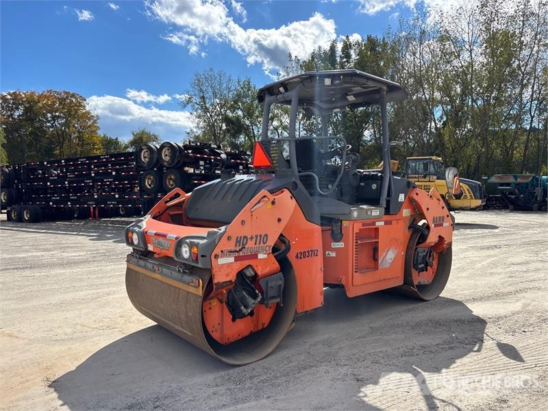 Hamm HD110VVHF مداحل ثنائية الاسطوانة