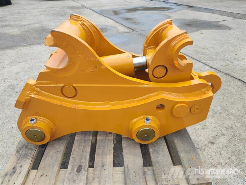 Handy HEC320 Excavator Coupler - Fits Cat 320 (Unused) Quick connectors