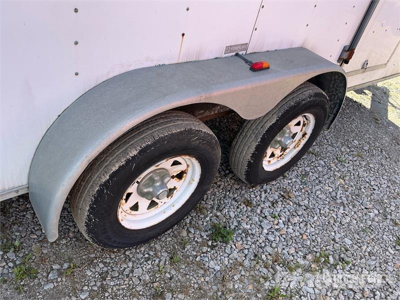 Haulmark 14 ft T/A Enclosed Trailer Причепи-фургони