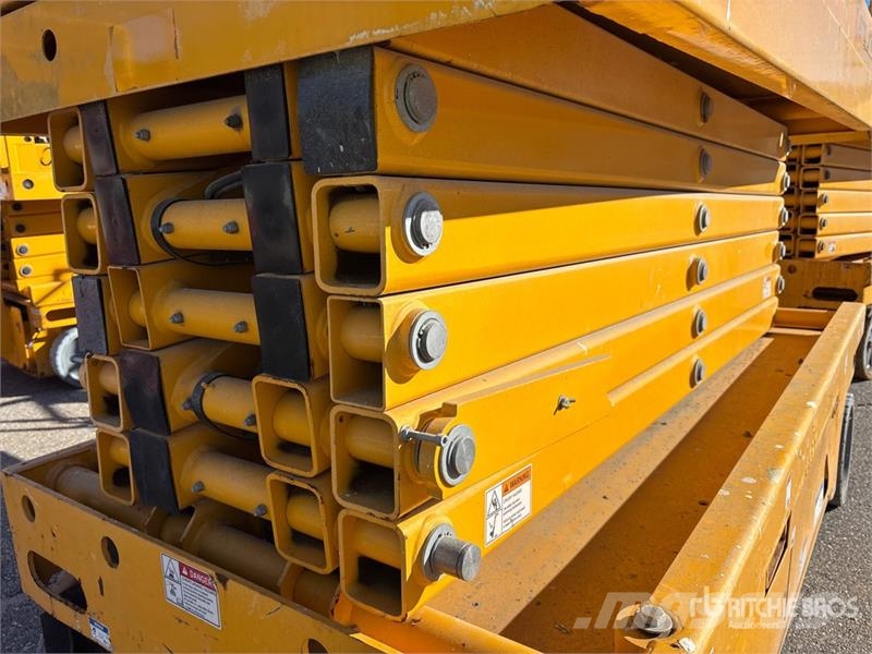 Haulotte 3947E Electric Scissor Lift (Inoperable) Elevadores de tesoura