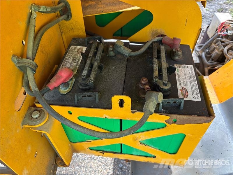Haulotte 55XA 4WD Gasoline & Electric Powered Articulating Articulated boom lifts