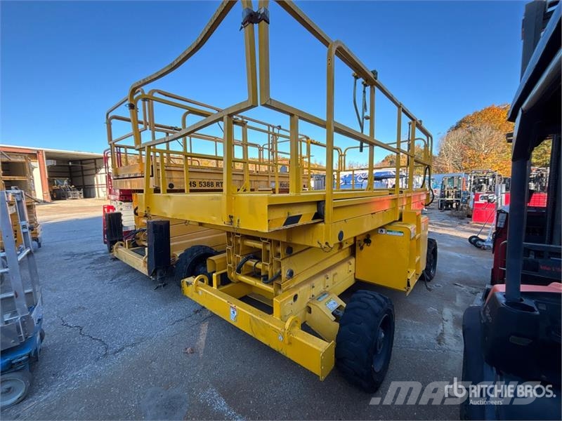 Haulotte HS3388RT 4x4 Gasoline Scissor Lift (Inoperable) رافعات مقصية الشكل