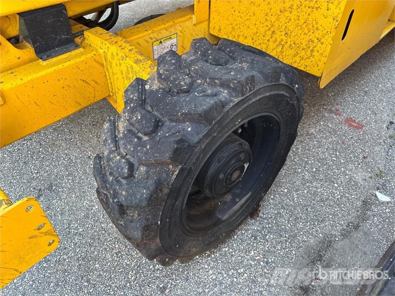 Haulotte HS3388RT 4x4 Gasoline Scissor Lift (Inoperable) رافعات مقصية الشكل