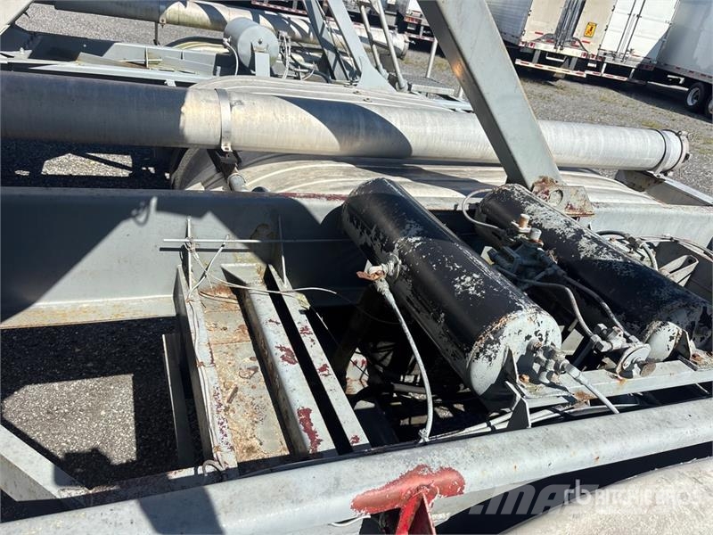 Heil 1040 cft Pneumatic Bulk Trailer Otros remolques
