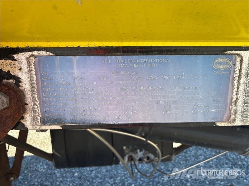 Heil 8000 gal T/A Tanker Trailer Przyczepy cysterny