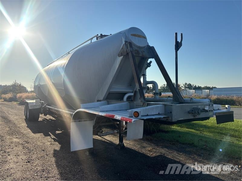 Heli 1000 cft T/A T/A Pneumatic Bulk Trailer その他トレーラー