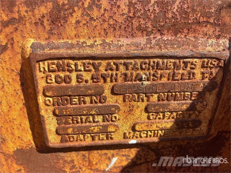 Hensley 36 in Digging Excavator Bucket - Fits Komatsu Baldes
