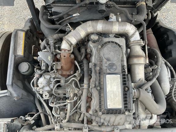 Hino 195 Camiones con caja de remolque